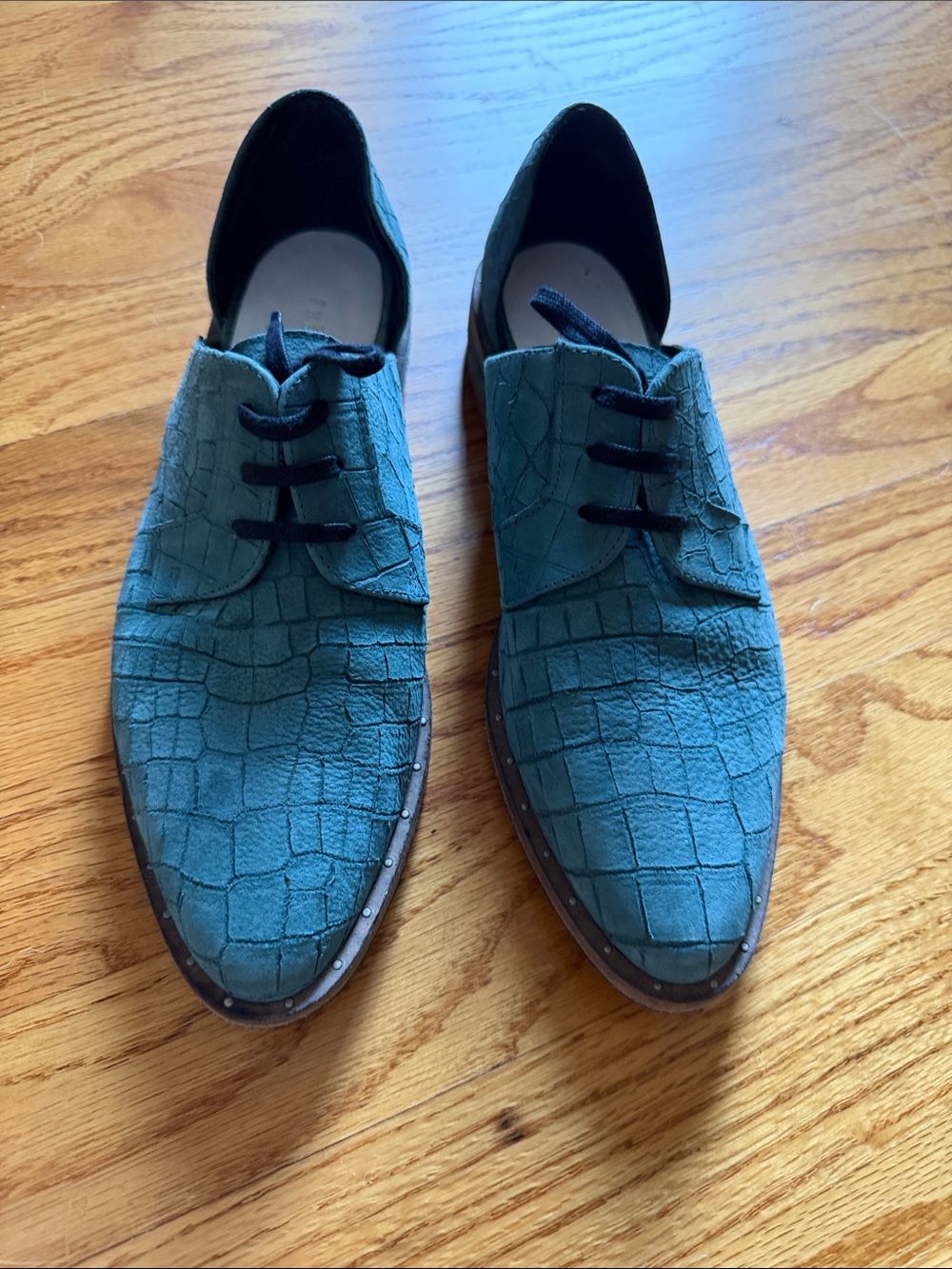 Freda Salvador Teal Croc-Embossed Lace-Up Oxfords